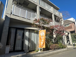 シュシュ建物外観